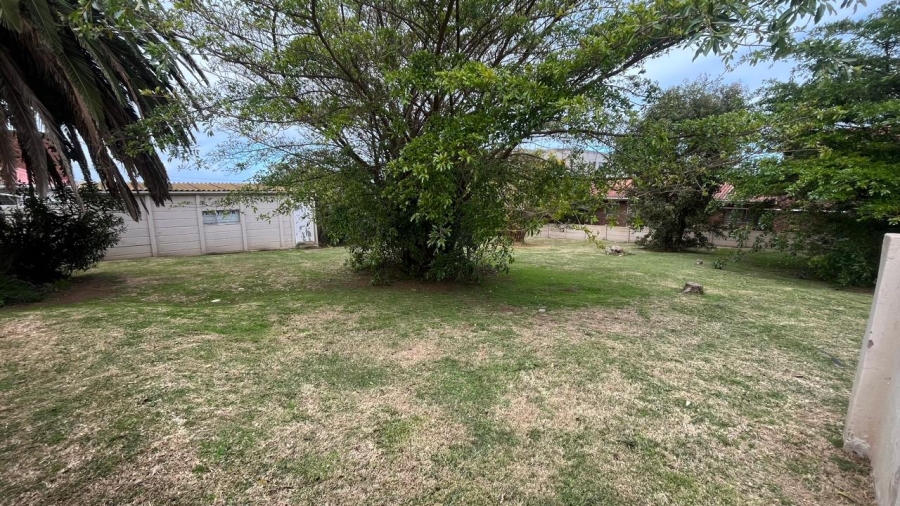  Bedroom Property for Sale in Jeffreys Bay Central Eastern Cape